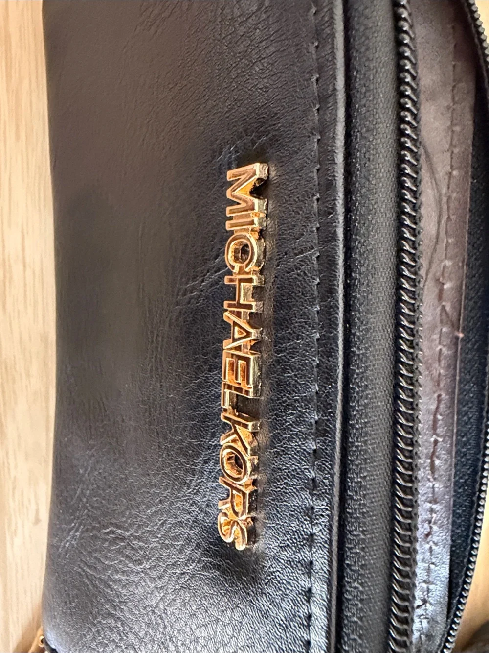 Michael Kors compact michael